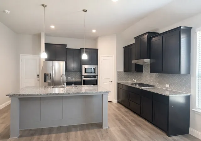 Photo 3 of Single family home for sale at 702 Audrey Ln, Mansfield, TX 76063 | MLS# 21353512 | Listing updated on 2026-09-02