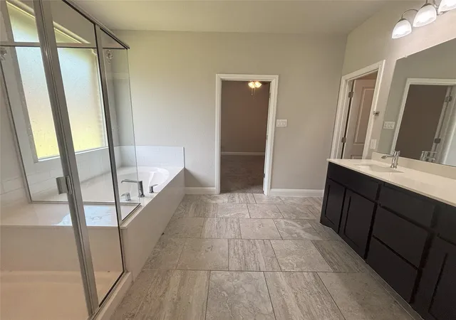 Photo 4 of Single family home for sale at 702 Audrey Ln, Mansfield, TX 76063 | MLS# 21353512 | Listing updated on 2026-09-02