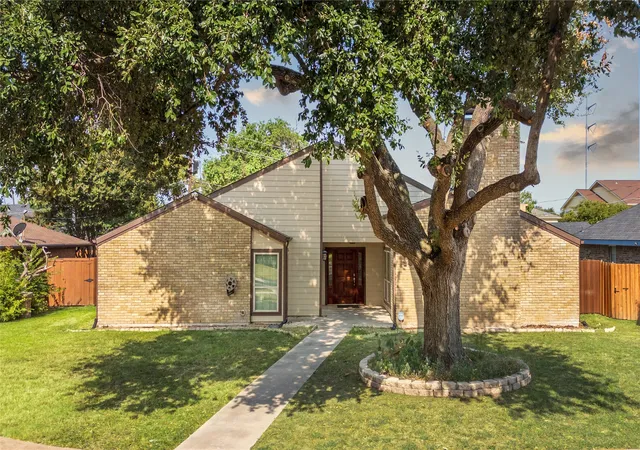 Photo 1 of Single family home for sale at 13407 Hedgeapple Dr, Dallas, TX 75243 | MLS# 21351311 | Listing updated on 2026-08-29