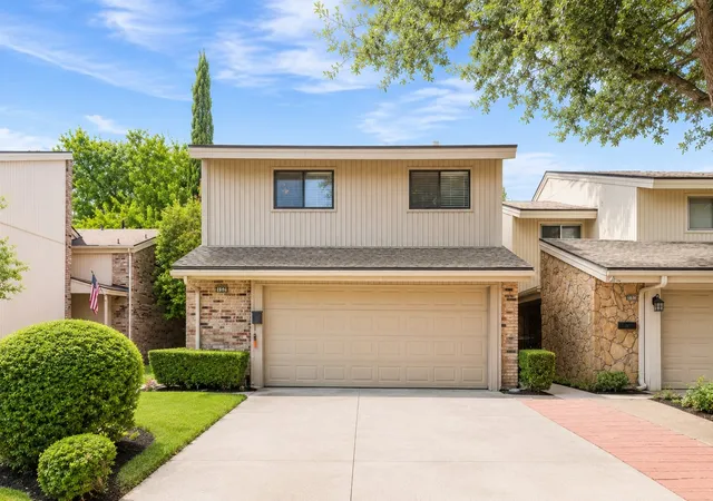 Photo 1 of Single family home for sale at 1806 Lakecrest Ct, Carrollton, TX 75006 | MLS# 21322333 | Listing updated on 2026-08-07