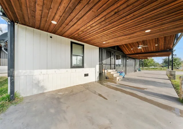 Photo 3 of Manufactured home for sale at 112 County Road 4028A, Chilton, TX 76632 | MLS# 21353979 | Listing updated on 2026-08-08