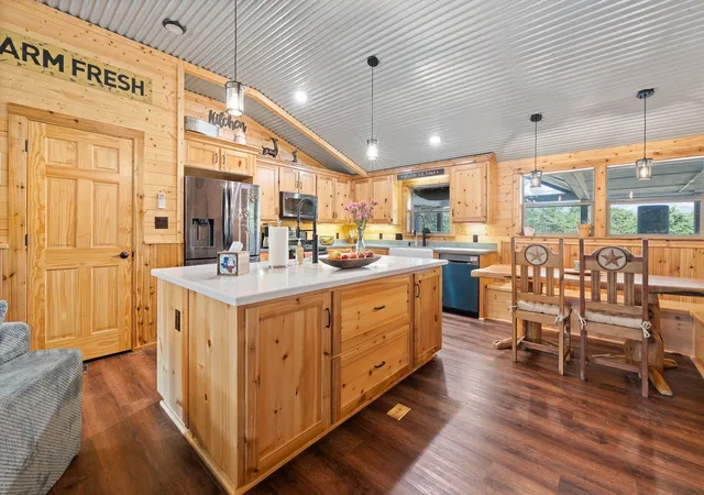 Photo 3 of Single family home for sale at 1647 County Road 1004, Walnut Springs, TX 76690 | MLS# 21353893 | Listing updated on 2026-08-08