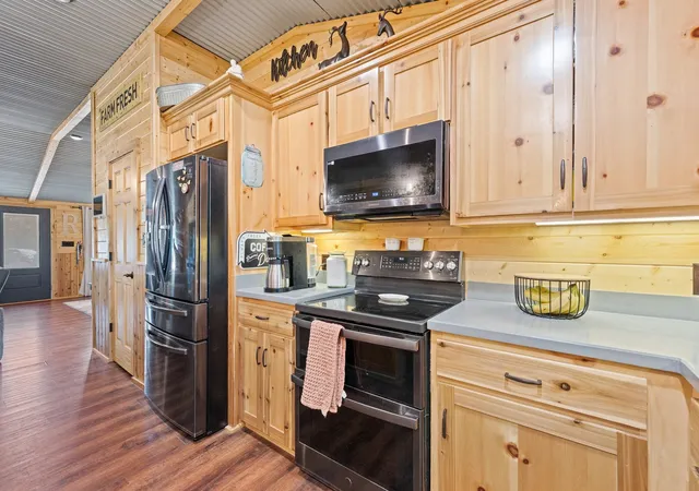 Photo 4 of Single family home for sale at 1647 County Road 1004, Walnut Springs, TX 76690 | MLS# 21353893 | Listing updated on 2026-08-08
