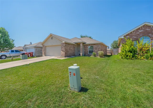 Photo 2 of Single family home for sale at 1509 Audrey Dr, Royse City, TX 75189 | MLS# 21352573 | Listing updated on 2026-09-29
