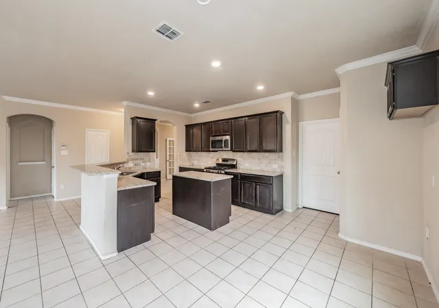Photo 3 of Single family home for sale at 14620 Mainstay Wy, Haslet, TX 76052 | MLS# 21353469 | Listing updated on 2026-09-25