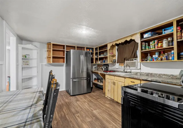 Photo 3 of Single family home for sale at 1001 Hamilton Dr, Waco, TX 76705 | MLS# 21353508 | Listing updated on 2026-08-11