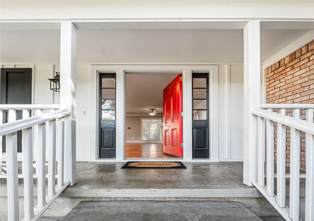 Photo 3 of Single family home for sale at 2901 Woodland Dr, Waco, TX 76710 | MLS# 21354248 | Listing updated on 2026-08-08