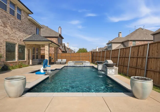 Photo 3 of Single family home for sale at 687 Dry Canyon Dr, Frisco, TX 75036 | MLS# 21348312 | Listing updated on 2026-10-08