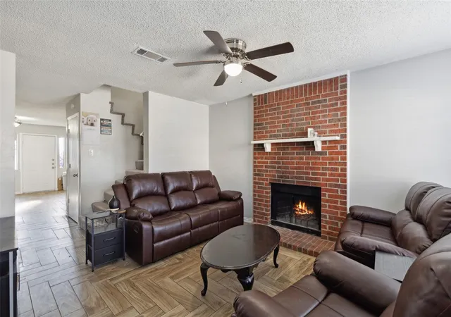 Listing Photo 5 - Condo for sale in building located at 10500 Lake June Rd, Dallas, TX 75217 - Unit #J09