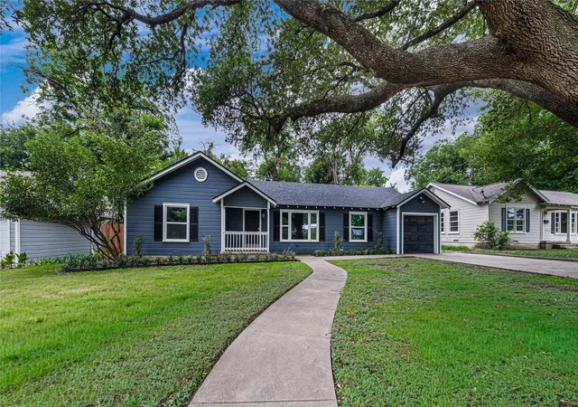 Photo 1 of Single family home for sale at 4104 Austin Ave, Waco, TX 76710 | MLS# 21327060 | Listing updated on 2026-08-27