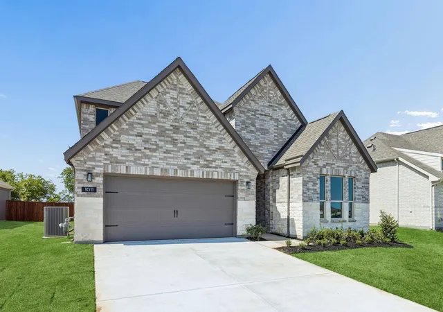 Photo 2 of Single family home for sale at 1011 Goldenrod Dr, Justin, TX 76247 | MLS# 21354283 | Listing updated on 2026-08-08