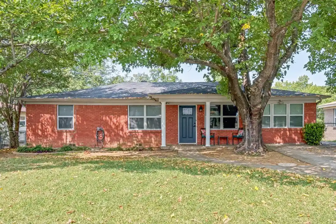 Photo 1 of Single family home for sale at 1009 Zelda Dr, Hurst, TX 76053 | MLS# 21354210 | Listing updated on 2026-10-24