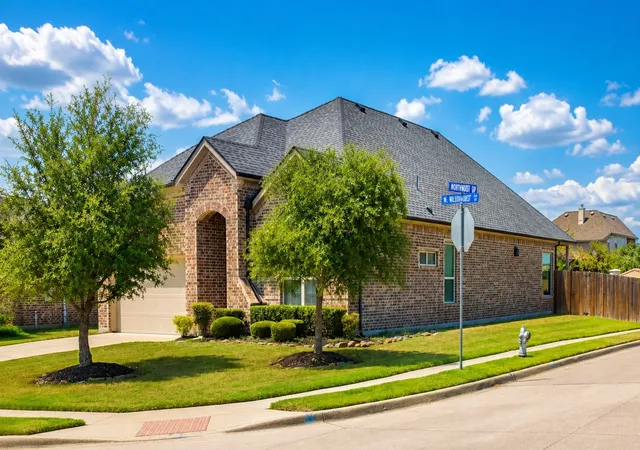 Photo 1 of Single family home for sale at 516 Millsap Dr, Van Alstyne, TX 75495 | MLS# 21352204 | Listing updated on 2026-08-20