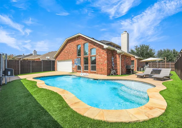 Photo 1 of Single family home for sale at 13827 Plum Valley Dr, Frisco, TX 75033 | MLS# 21354336 | Listing updated on 2026-09-02