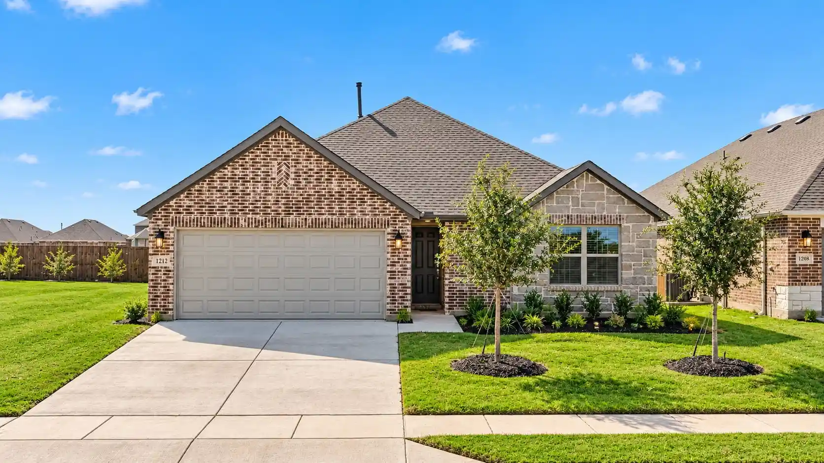 Photo 1 of Single family home for sale at 1212 Moon Ranch Rd, Royse City, TX 75189 | MLS# 21354347 | Listing updated on 2026-10-28