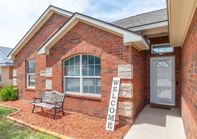 Photo 3 of Sale Pending at 6610 Picadilly St, Abilene, TX 79606 | MLS# 21349956 | Listing updated on 2026-08-24