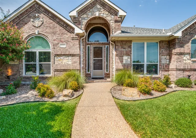 Photo 1 of Sale Pending at 1533 Estates Wy, Carrollton, TX 75006 | MLS# 21350870 | Listing updated on 2026-09-29