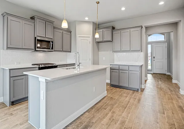 Photo 2 of Sale Pending at 1929 Cookes Ln, Cleburne, TX 76033 | MLS# 21354113 | Listing updated on 2026-08-11