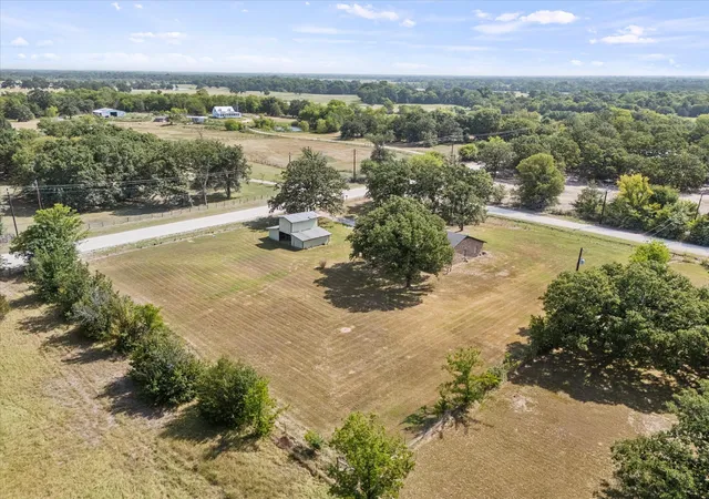Photo 1 of Single family home for sale at 1547 Magnolia Ln, Wills Point, TX 75169 | MLS# 21352033 | Listing updated on 2026-08-08