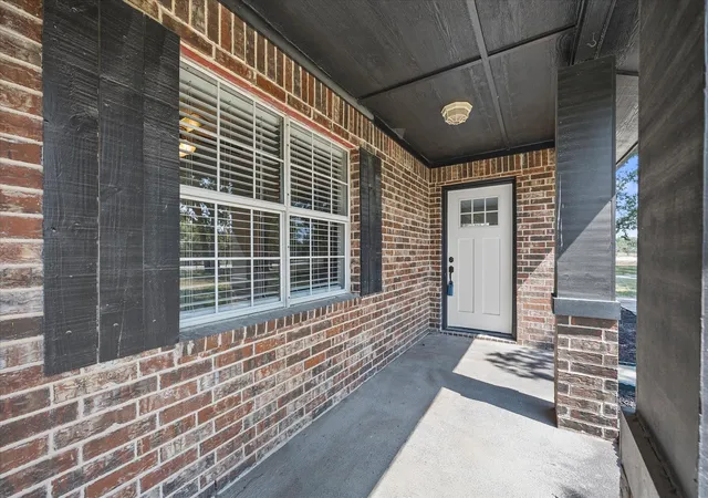 Photo 3 of Single family home for sale at 1547 Magnolia Ln, Wills Point, TX 75169 | MLS# 21352033 | Listing updated on 2026-08-08
