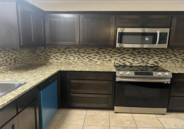 Photo 3 of Single family home for sale at 5408 Princess Ct, Lake Dallas, TX 75065 | MLS# 21354435 | Listing updated on 2026-09-03