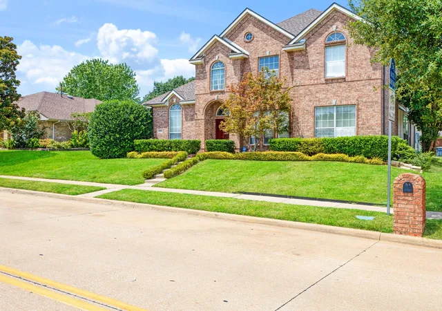 Photo 4 of Single family home for sale at 3704 Gardenia Ln, Mc Kinney, TX 75070 | MLS# 21354445 | Listing updated on 2026-08-08