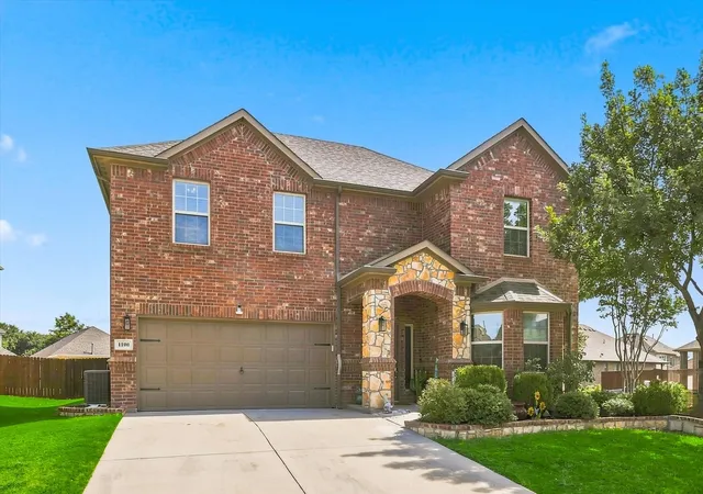 Photo 1 of Single family home for sale at 1100 Crest Breeze Dr, Fort Worth, TX 76052 | MLS# 21354446 | Listing updated on 2026-09-17