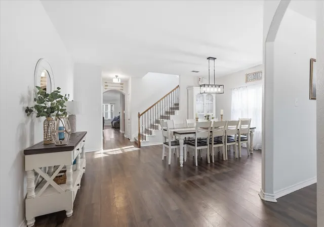 Photo 3 of Single family home for sale at 1100 Crest Breeze Dr, Fort Worth, TX 76052 | MLS# 21354446 | Listing updated on 2026-09-17