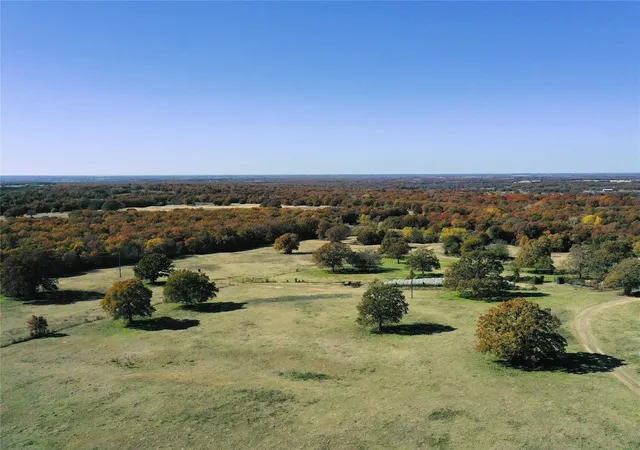 Photo 3 of House for sale at 868 Nored Rd, Forestburg, TX 76239 | MLS# 21353776 | Listing updated on 2026-08-14