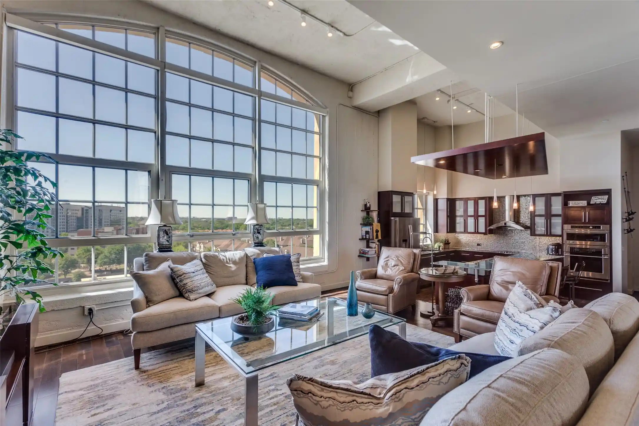 Listing Photo 1 - Condo for sale in Montgomery Plaza located at 2600 W 7Th St, Fort Worth, TX 76107 - Unit #1717