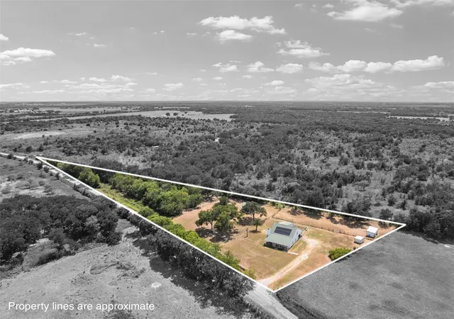 Photo 3 of Single family home for sale at 353 County Road 176, Marlin, TX 76661 | MLS# 21354271 | Listing updated on 2026-09-01