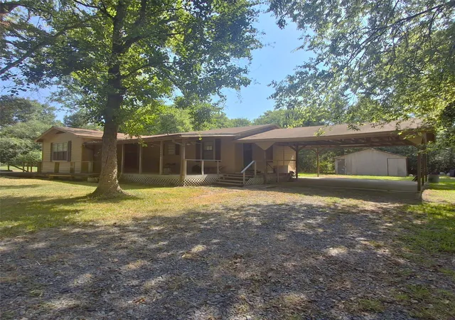 Photo 1 of Single family home for sale at 621 Stonewall Preston Rd, Stonewall, LA 71078 | MLS# 21354565 | Listing updated on 2026-08-11