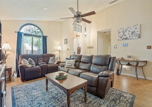 Photo 3 of Single family home for sale at 2910 Spinner Ln, Grand Prairie, TX 75052 | MLS# 21350529 | Listing updated on 2026-08-29