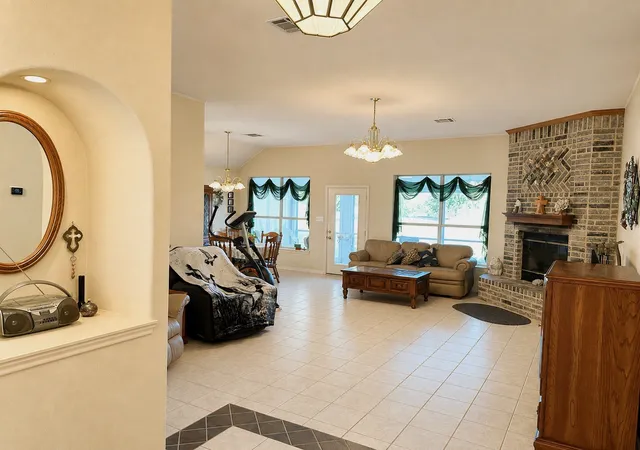 Photo 3 of Single family home for sale at 7066 Golf Dr, Whitney, TX 76692 | MLS# 21342095 | Listing updated on 2026-08-24