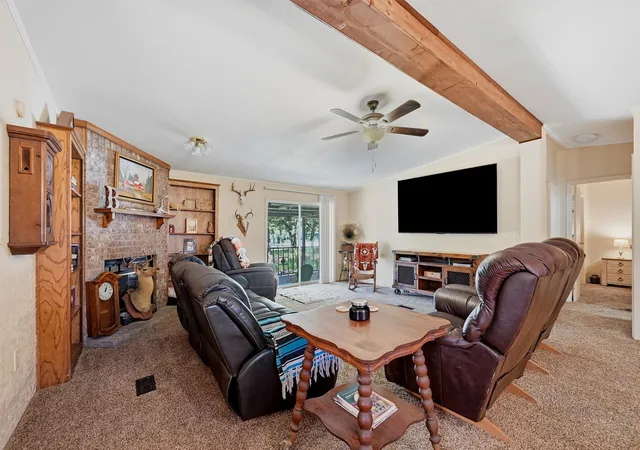 Photo 3 of Single family home for sale at 305 Ridgecrest Rd, Pottsboro, TX 75076 | MLS# 21354599 | Listing updated on 2026-09-23