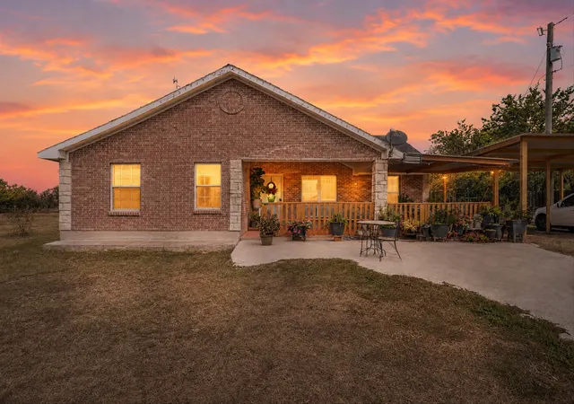 Photo 2 of Sale Pending at 217 County Road 1001, Wortham, TX 76693 | MLS# 21353618 | Listing updated on 2026-09-27