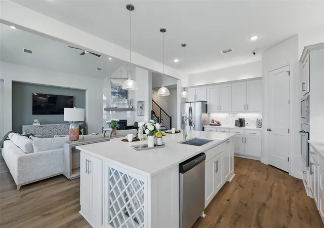 Photo 2 of Single family home for sale at 2253 Garnet Dr, Waxahachie, TX 75167 | MLS# 21354602 | Listing updated on 2026-09-29