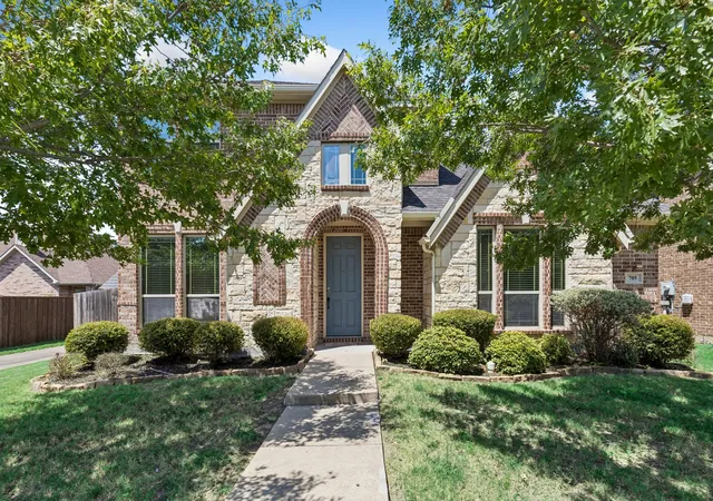Photo 2 of Single family home for sale at 705 Austin Ln, Lavon, TX 75166 | MLS# 21354619 | Listing updated on 2026-10-06