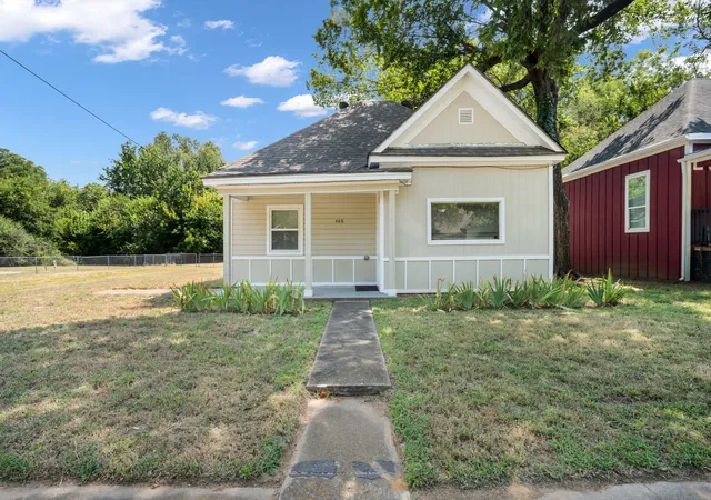 Photo 1 of Single family home for sale at 408 W Heron St, Denison, TX 75020 | MLS# 21347528 | Listing updated on 2026-09-16