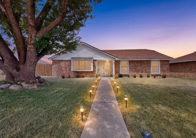 Photo 1 of Single family home for sale at 3932 Farrington St, Mesquite, TX 75150 | MLS# 21350888 | Listing updated on 2026-08-16