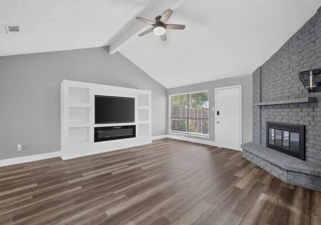 Photo 3 of Single family home for sale at 3932 Farrington St, Mesquite, TX 75150 | MLS# 21350888 | Listing updated on 2026-08-16