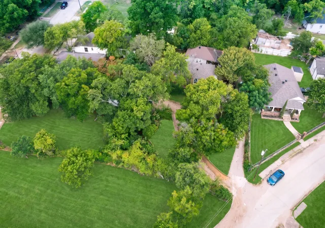Photo 3 of Land for sale at 1136 Betterton Cir, Dallas, TX 75203 | MLS# 21334266 | Listing updated on 2026-08-31