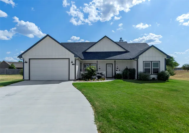 Photo 1 of Single family home for sale at 108 Daisy Ct, Paradise, TX 76073 | MLS# 21354630 | Listing updated on 2026-08-08