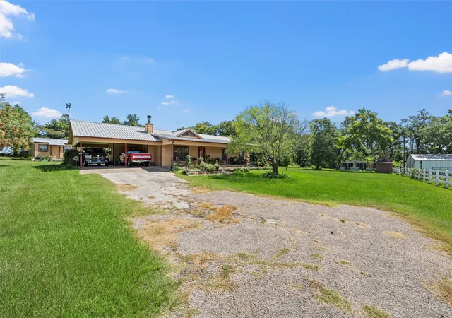 Photo 3 of Single family home for sale at 671 Lcr 516, Mexia, TX 76667 | MLS# 21354579 | Listing updated on 2026-08-09