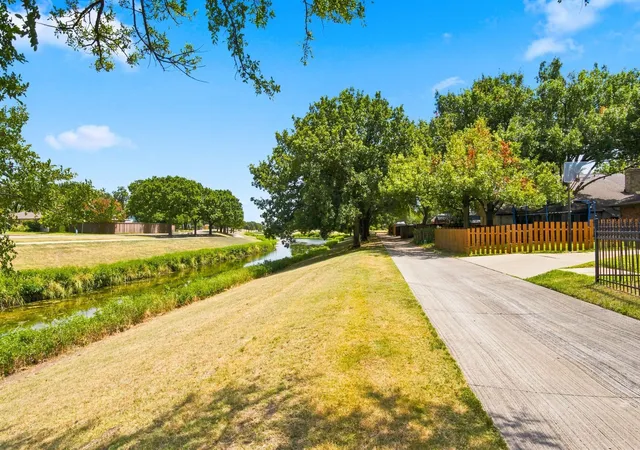 Photo 30 of Sale Pending at 308 Syracuse Pl, Richardson, TX 75081 | MLS# 21354671 | Listing updated on 2026-08-17