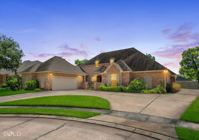 Photo 1 of Single family home for sale at 106 Oxford Cir, Bossier City, LA 71111 | MLS# 21354331 | Listing updated on 2026-08-09