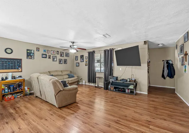 Photo 3 of Single family home for sale at 218 N Calhoun St, Groesbeck, TX 76642 | MLS# 21354642 | Listing updated on 2026-09-28