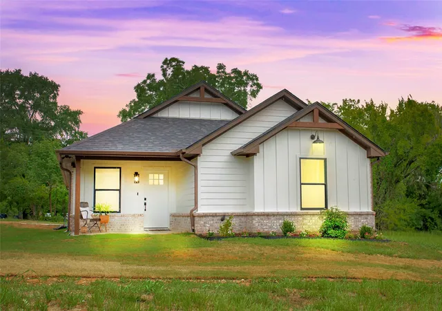 Single family home for sale at 113 W Magnolia, Troup, TX 75789 | MLS# 21354717