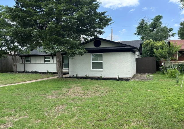 Photo 3 of Single family home for sale at 3837 Burning Tree Ln, Garland, TX 75042 | MLS# 21354722 | Listing updated on 2026-08-29