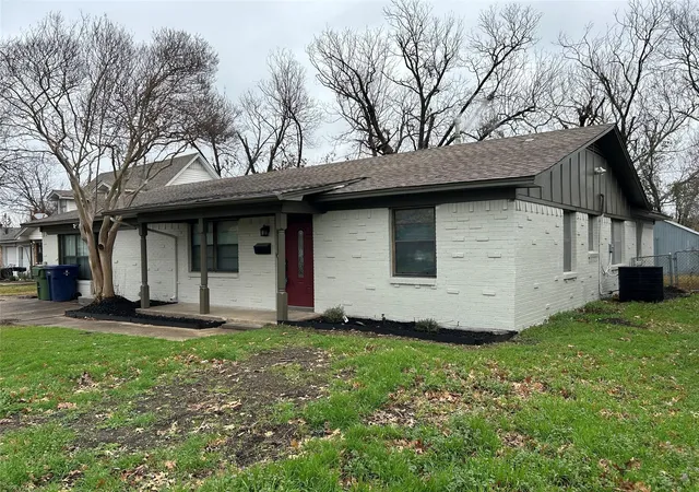 Photo 1 of Single family home for sale at 220 N Bernice Dr, Garland, TX 75042 | MLS# 21354733 | Listing updated on 2026-08-19